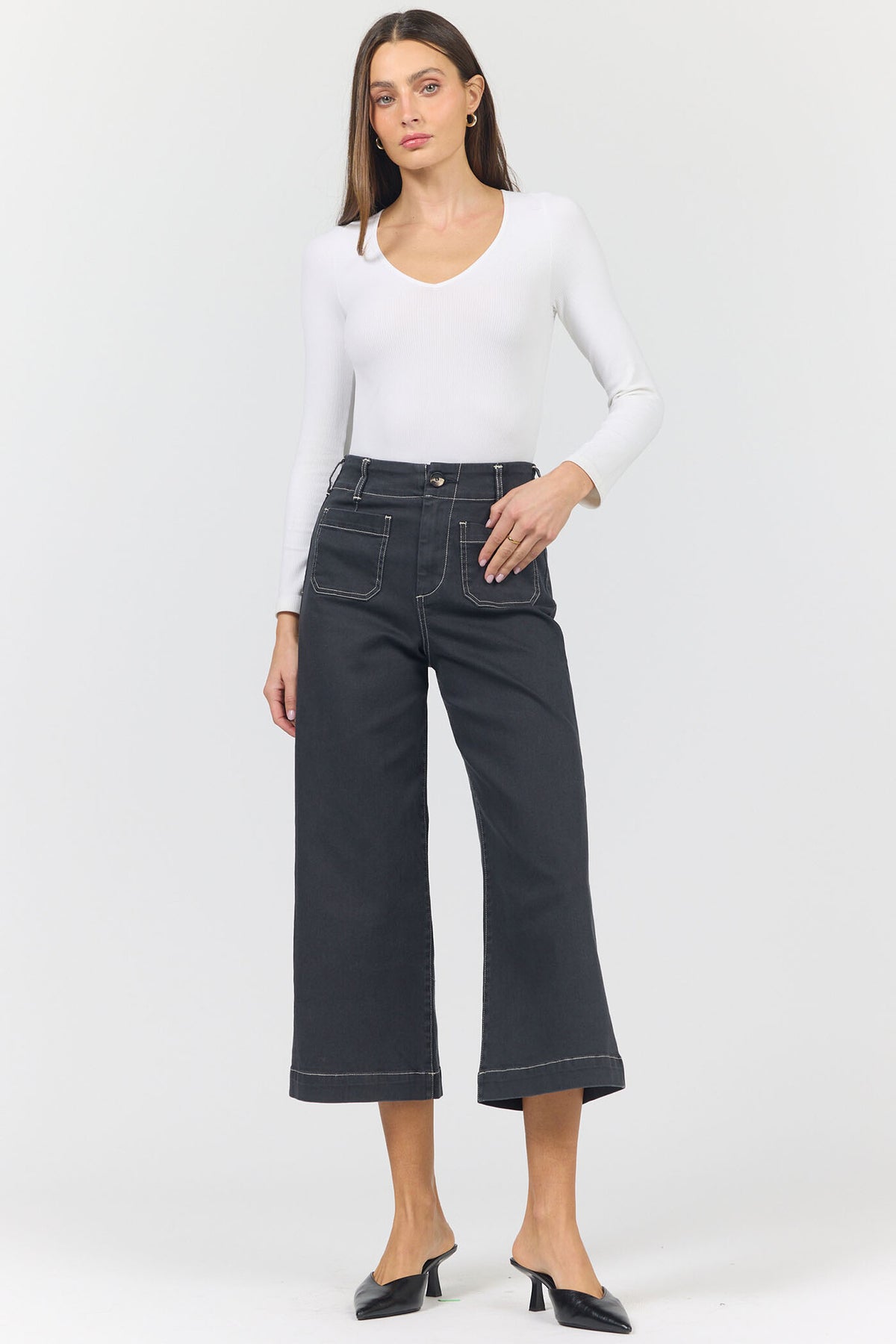Audrey Front Pocket Crop