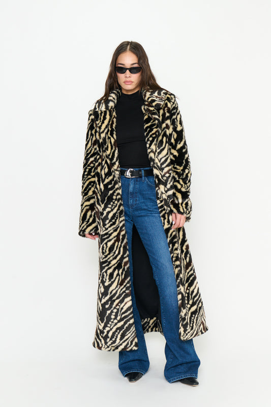 Miss Cindy Overcoat