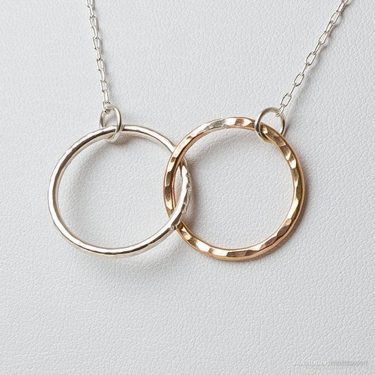 Interlocking Circle Necklace