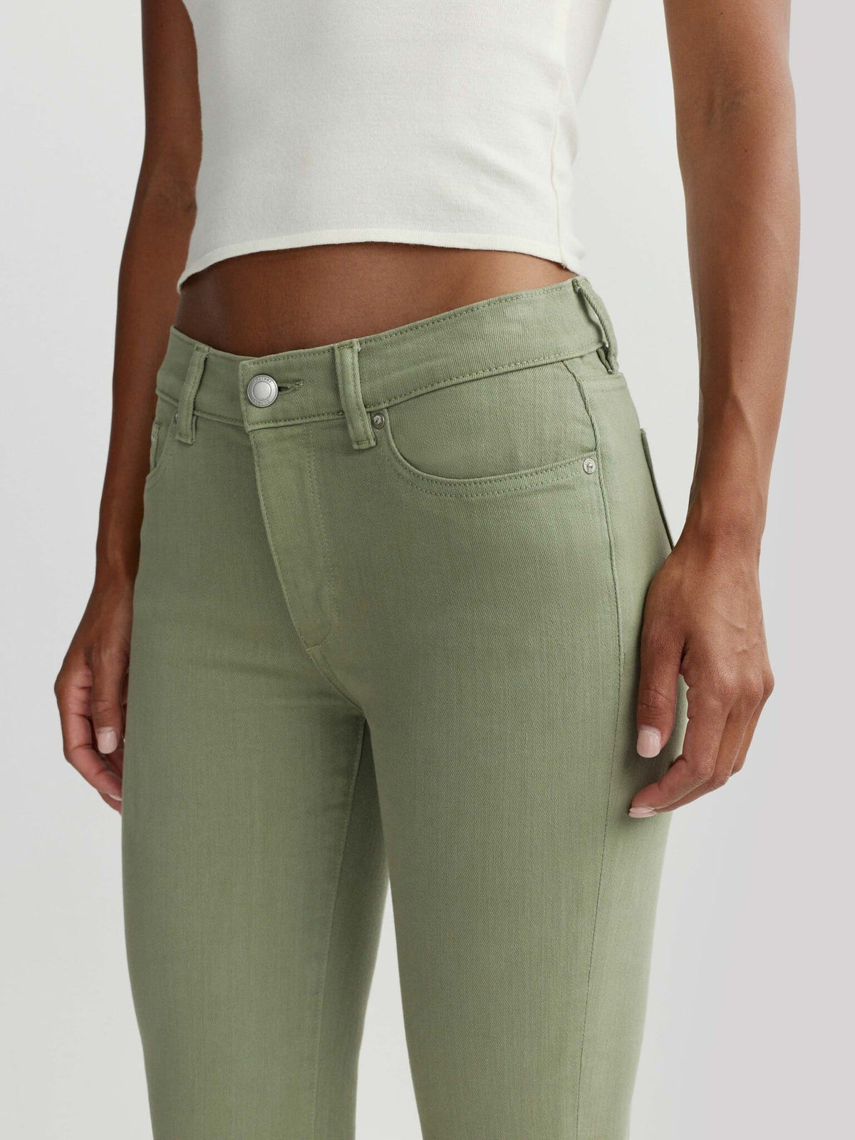 Mara Straight Mid Rise Instasculpt Ankle Jeans