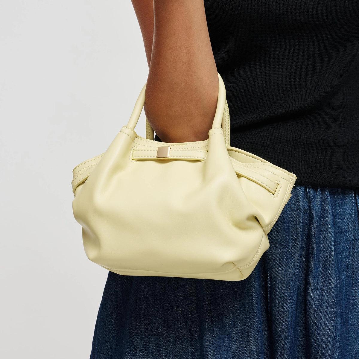 Selena Crossbody