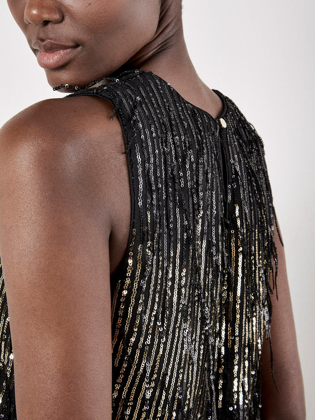 Sparks Fly Shell Tank