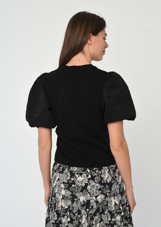 Dylan Tee
