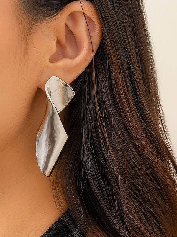 Flutter Drop Earring