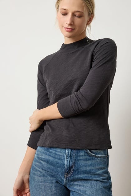 3Q Sleeve Raglan Mock Neck