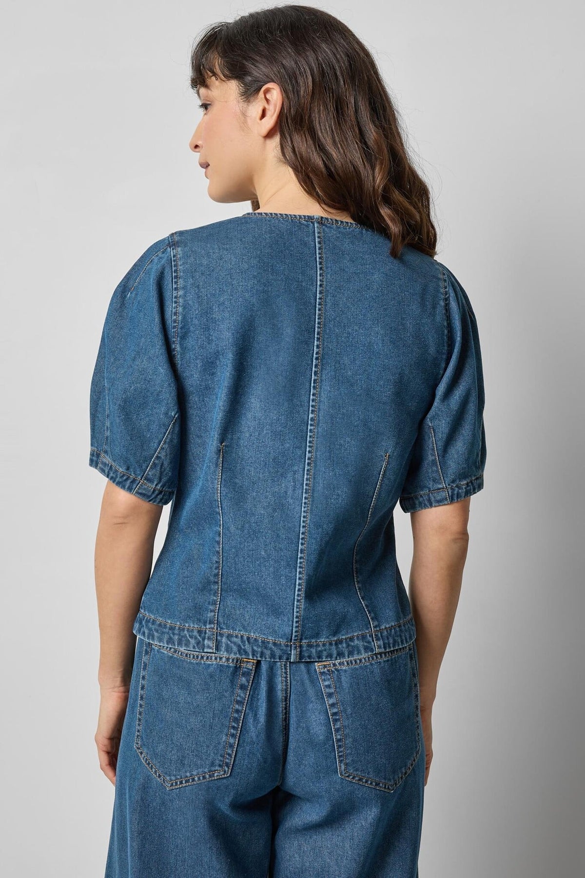 Full Sleeve Seamed Top