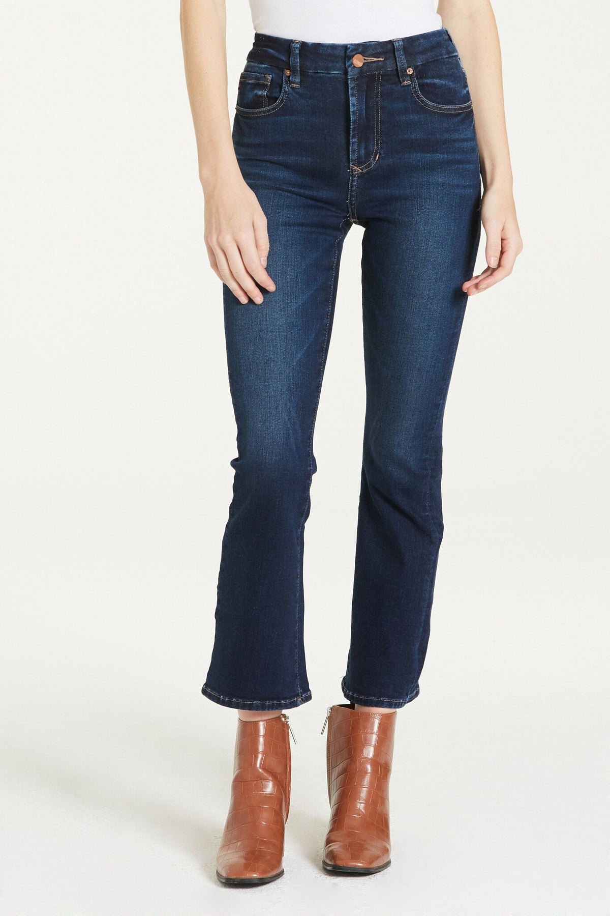 Jeanne Crop Flare