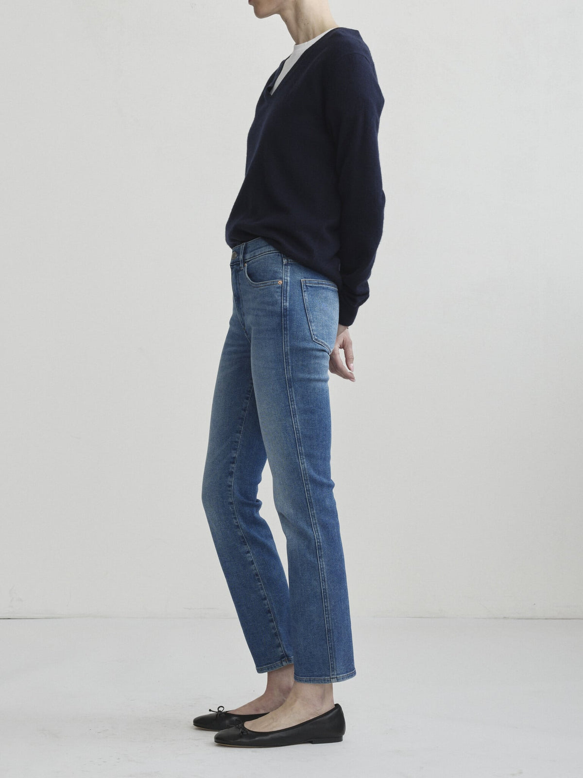 Mara Straight : Mid Rise Ankle