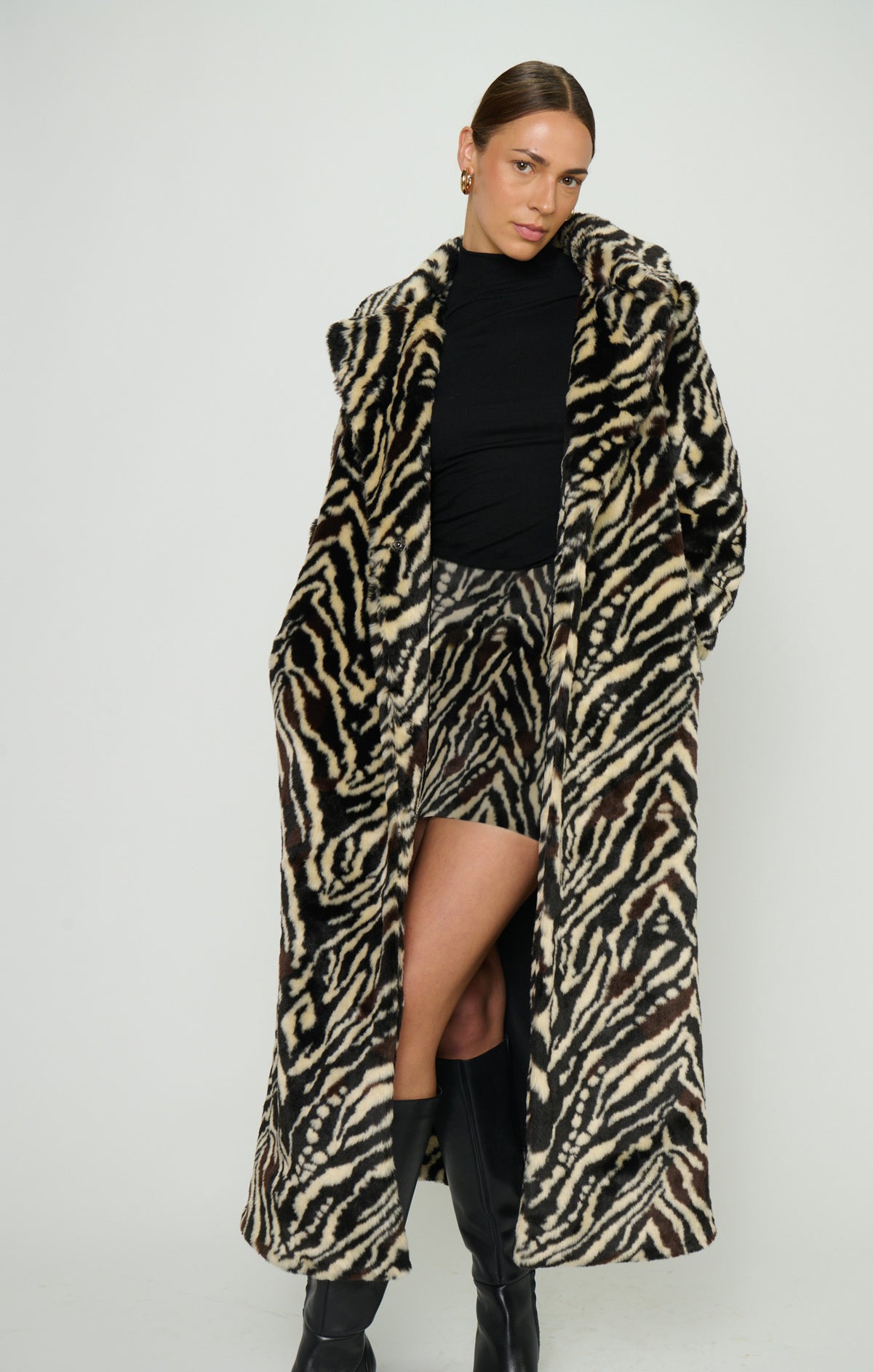 Miss Cindy Overcoat