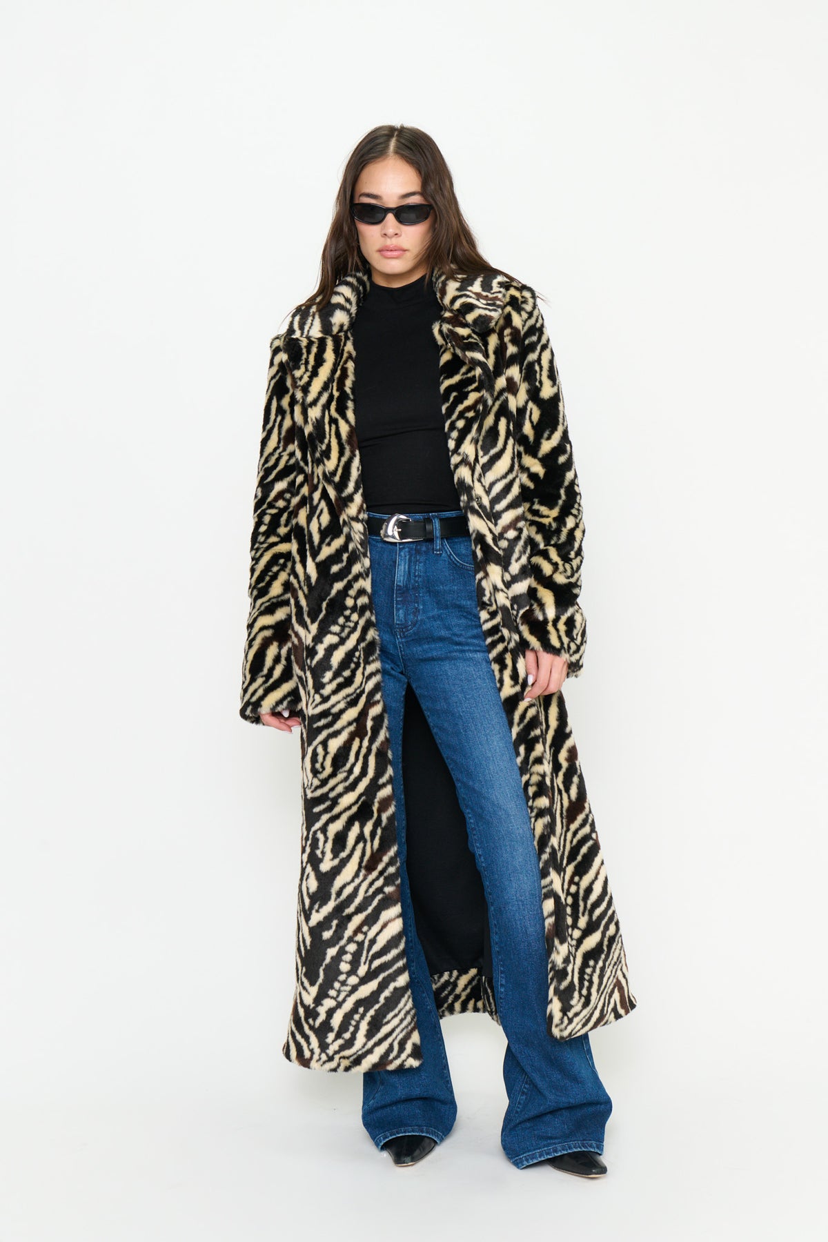Miss Cindy Overcoat